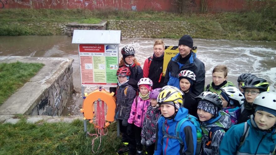 Náš oddíl má na starost záchranné prvky na několika jezech v povodí Labe