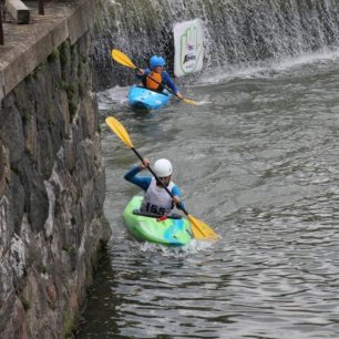 Kayakcross přes Choceňský buben