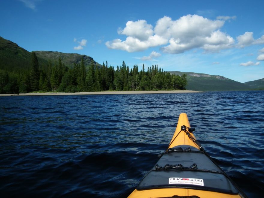 Jezero Ottsjön.