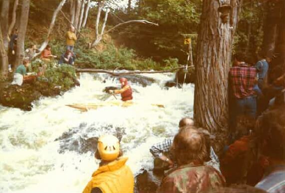 Při závodech na Hameráku v roce 1985.