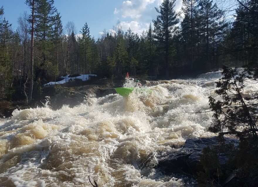 Boof na Jondalselvi kousek od Osla.