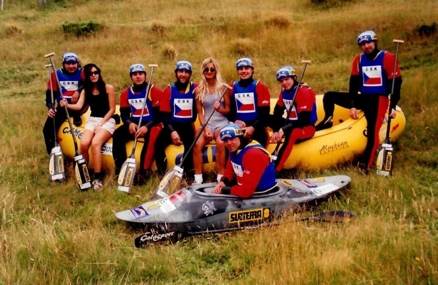 Český tým na raftovém MS v roce 2000 v Chile.