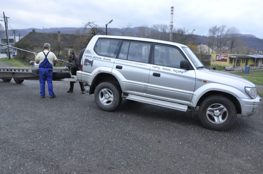 Toyota Land Cruiser 95. Do práce i pro rodinu.