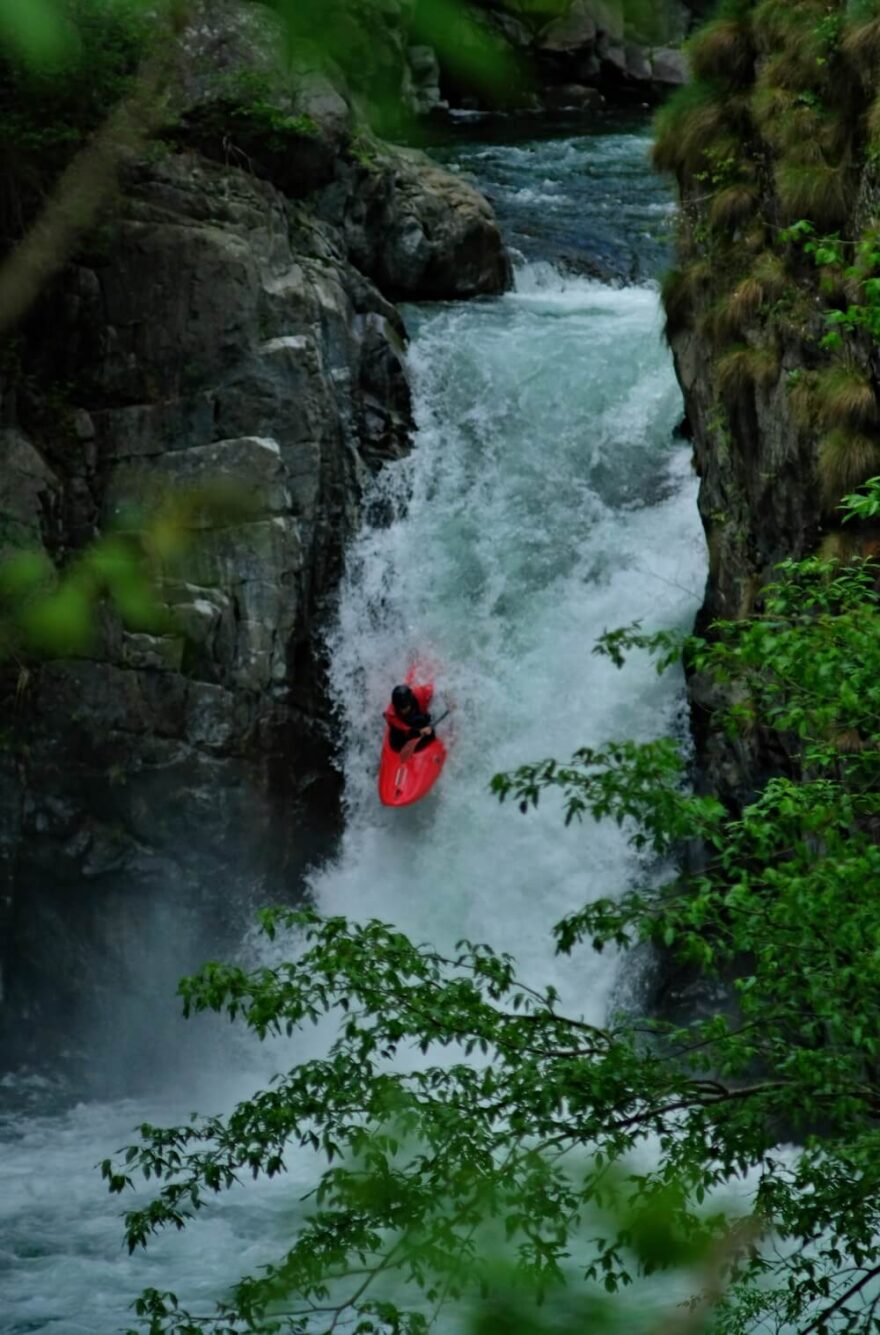 Jedna jízda za druhou v čistých skocích Landwasseru. / F: Mateusz