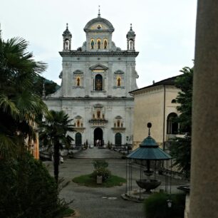 Klid v areálu Sacro Monte.