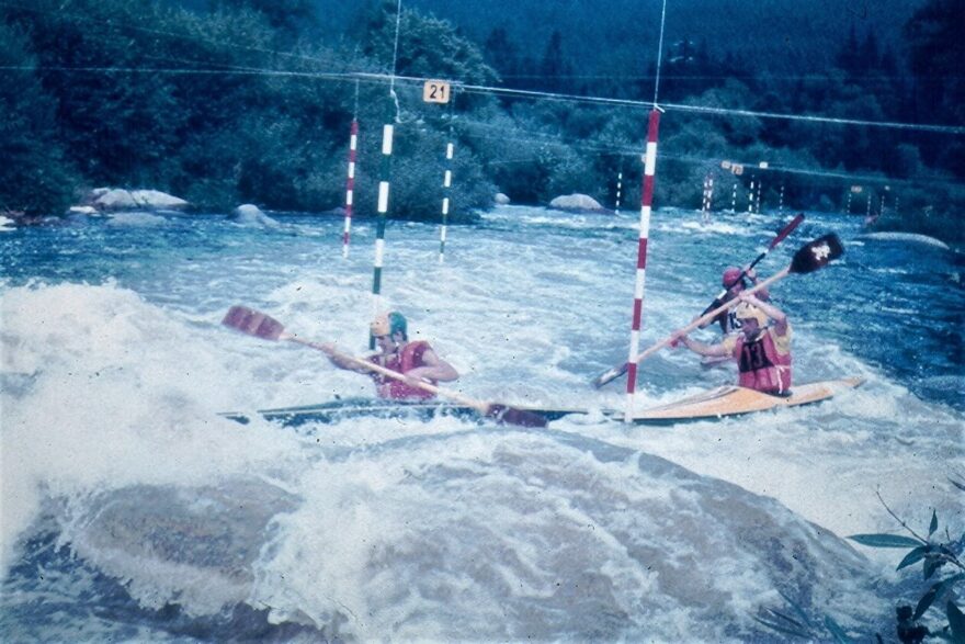 Hlídka 3x K1M při závodech v roce 1981 ve složení Bohatý, Hron (autor článku) a Dvořák.