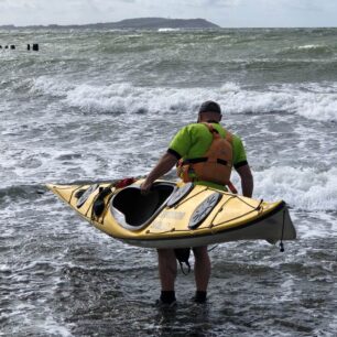 Nástup do vln v Dranske během jediného volného dne. Let's surf!