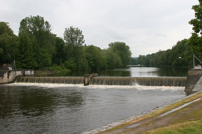 Otava, Pětikolský jez - malá přehrada v centru Strakonic si letos už vyžádala svojí oběť