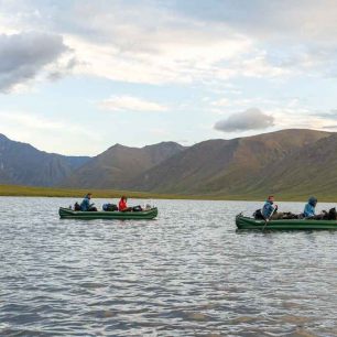 Mise splněna, rozvodí mezi Severním Ledovým oceánem a Pacifikem překonáno a my můžeme vyrazit po řece Alatně dolů na jih! / F: Fjolls Expedition