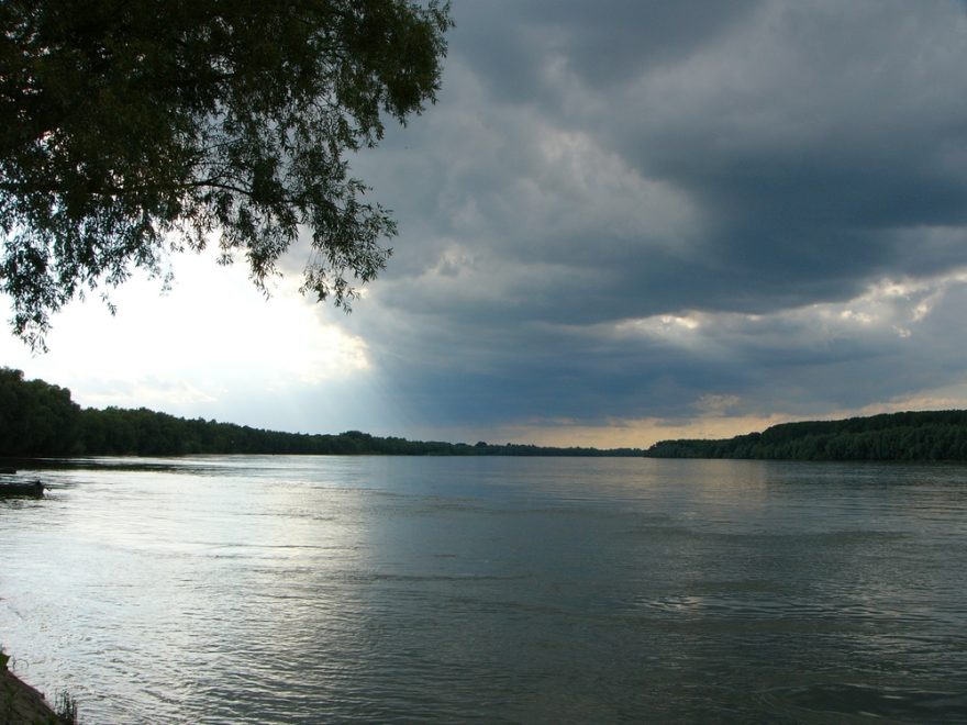 Podvečer u města Aljmaš, Chorvatsko / f: archiv Marcel Miščík