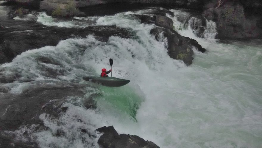 Vítěž Jeremy Bisson ukazuje, jak se má jezdit Husum falls