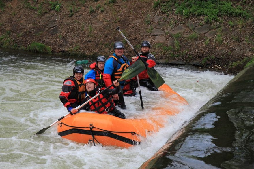 Od uvíznutí ve válci vás nezachrání ani raft / F: Petr Ptáček, www.raft.cz