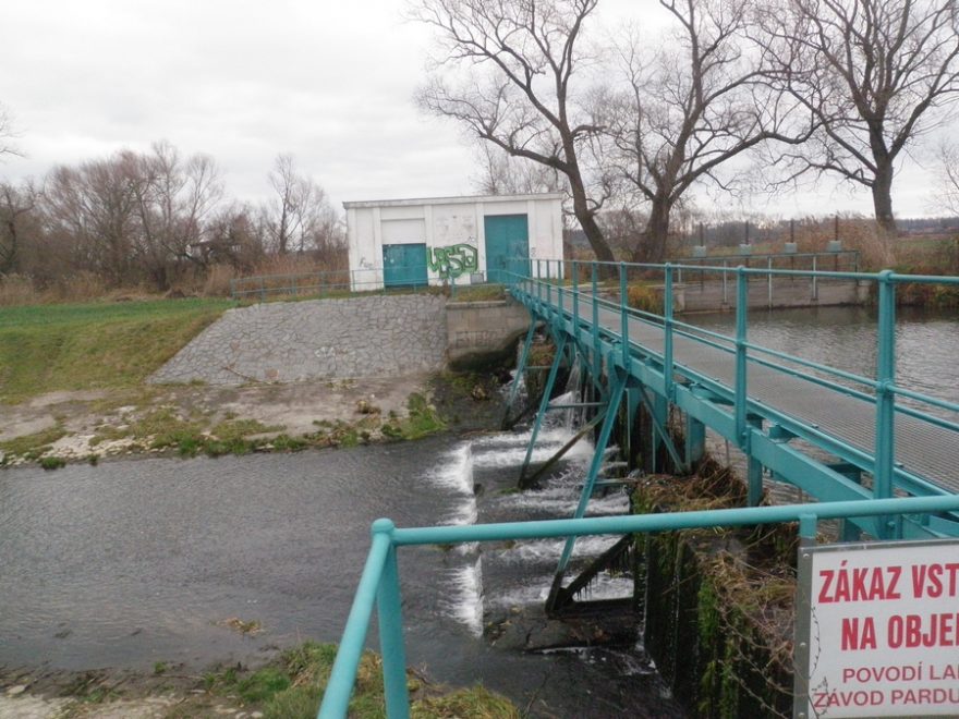 tok Loučné - jez 3,2km - cílová část na Loučné, dále pokračování vpravo po Mlýnském potoku