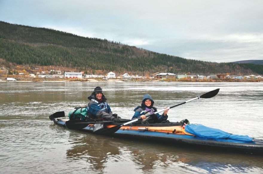 Příjezd do Dawson city po 115 dnech cesty