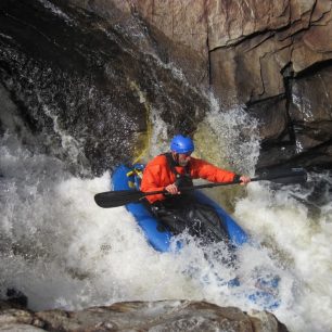 S packraftem na tasmánské Franklin river, 2020 / F: Roman Kamler