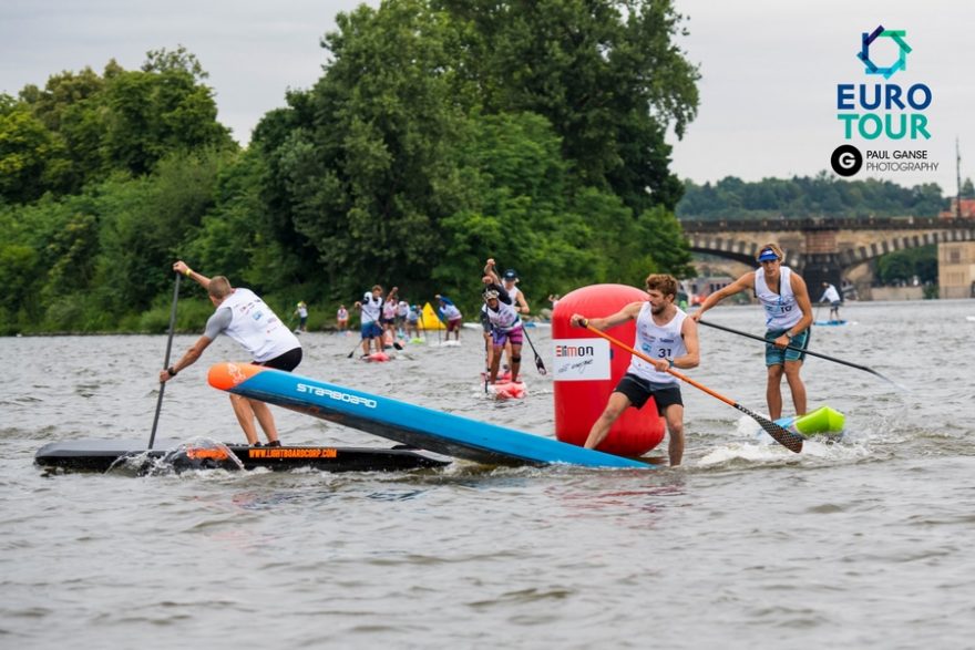 Prague Paddle Fest - leading train na bóji