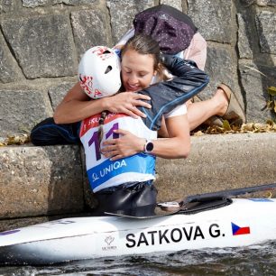 Gabriela Satková se sestrou Martinou / F: Jan Homolka, kanoe.cz