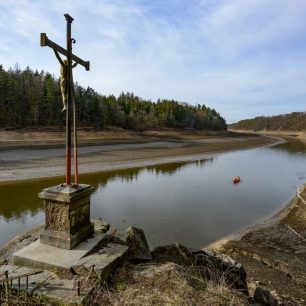 Pohled po proudu od Lannova kříže / F: Jan Hocek